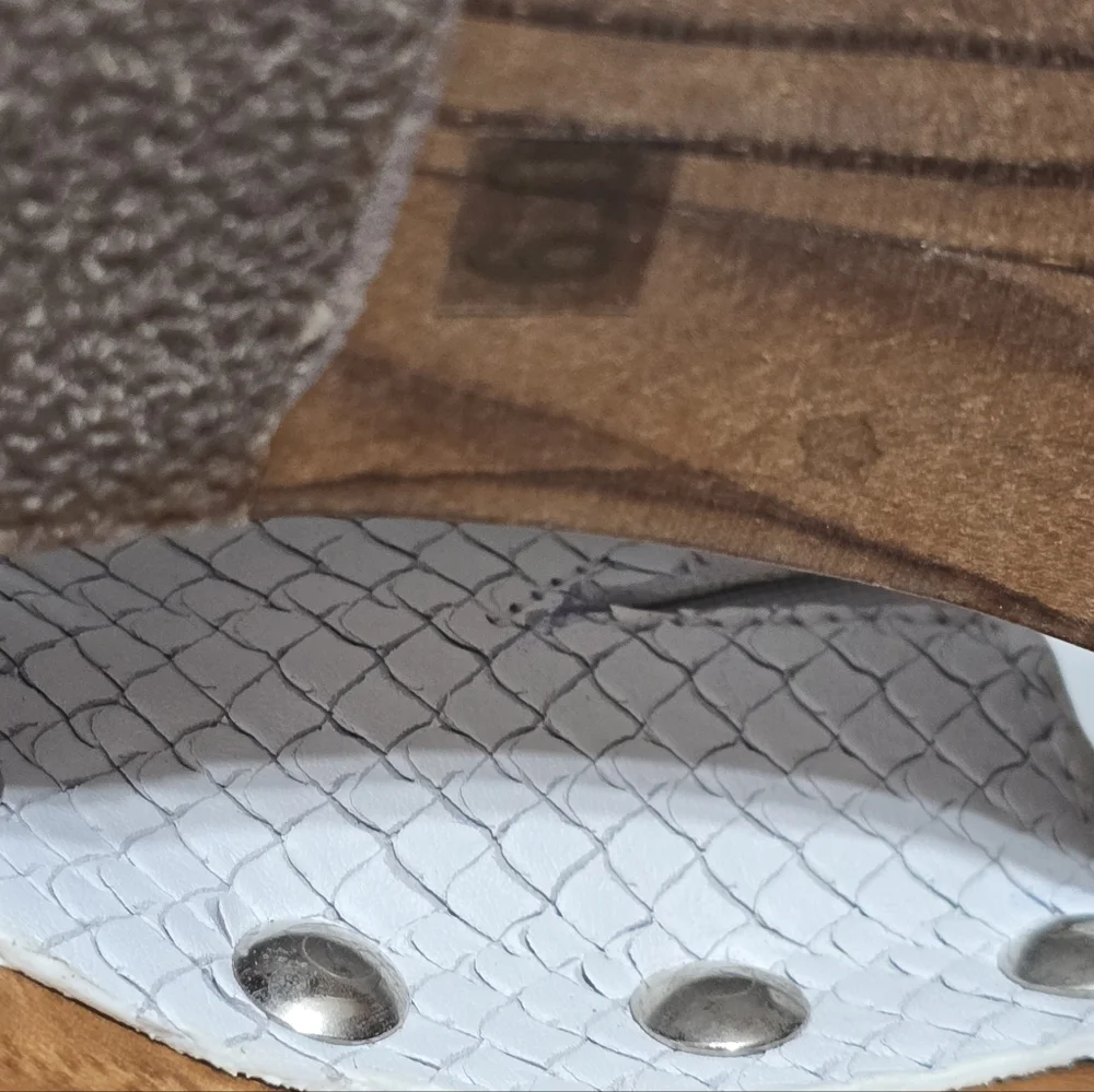 Chelsea & Violet NWT Snake Leather 70s Inspired ClogWomen's Sz 6 - Picture 13 of 14